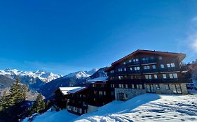 Appartement Le Charmantin Courchevel Village skis aux pieds